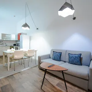  Apartment Vallettastay Standard In